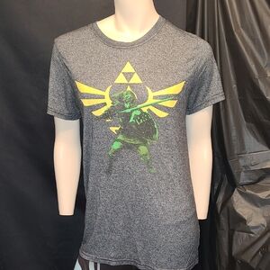 Officially licensed Legend of Zelda graphic t-shirt  SIZE SMALL